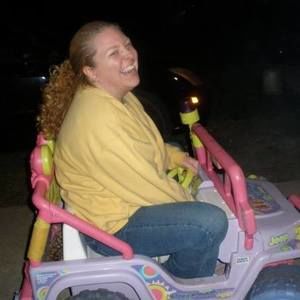 Meet your Posher, Elizabeth